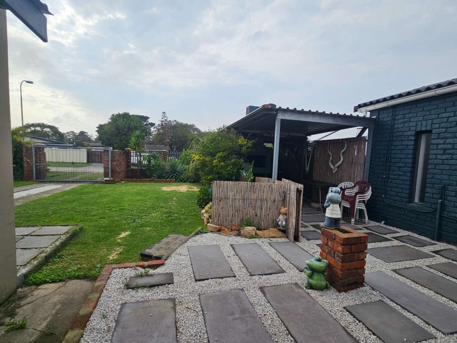 4 Bedroom Property for Sale in Greenshields Park Eastern Cape
